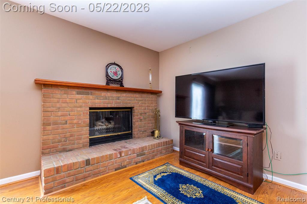 574 Tennyson Rochester, MI 48307 - Photo 7 of 48