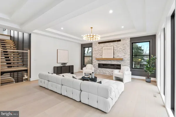 $4,495,000 | 942 Dead Run Drive, McLean, VA 22101