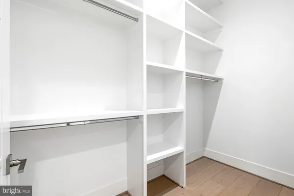 $4,495,000 | 942 Dead Run Drive, McLean, VA 22101