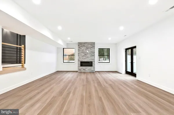$4,495,000 | 942 Dead Run Drive, McLean, VA 22101