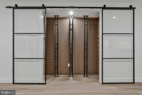 $4,495,000 | 942 Dead Run Drive, McLean, VA 22101