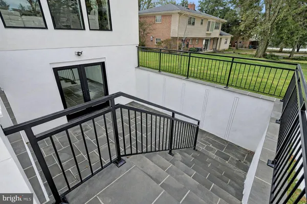 $4,495,000 | 942 Dead Run Drive, McLean, VA 22101