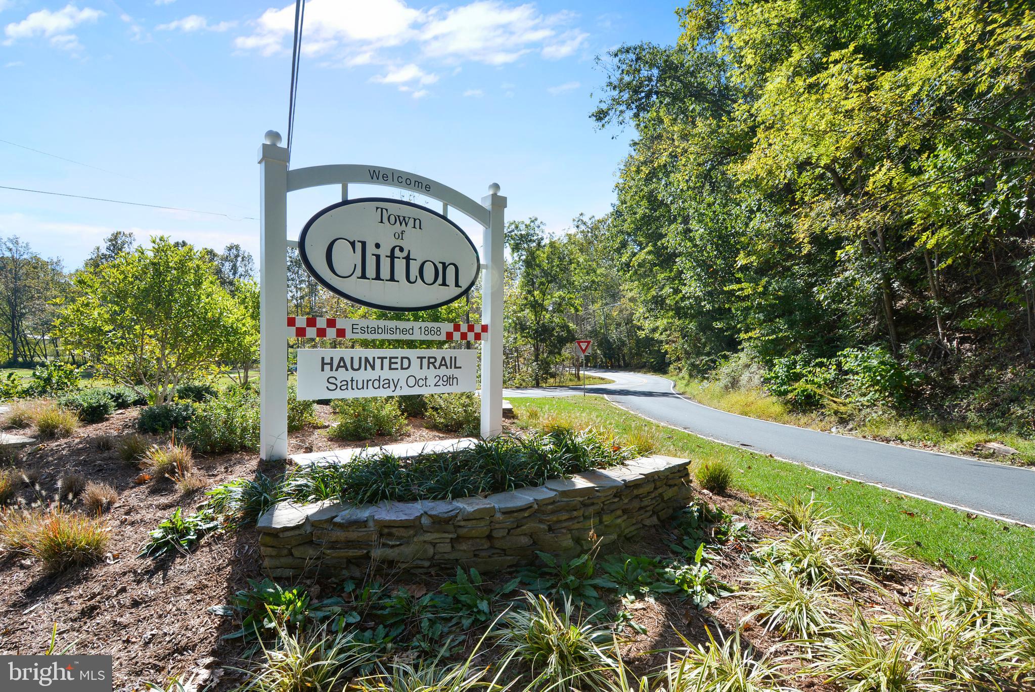 13216 Compton Road Clifton, VA 20124 - Photo 75 of 79 Community - Welcome to Clifton!