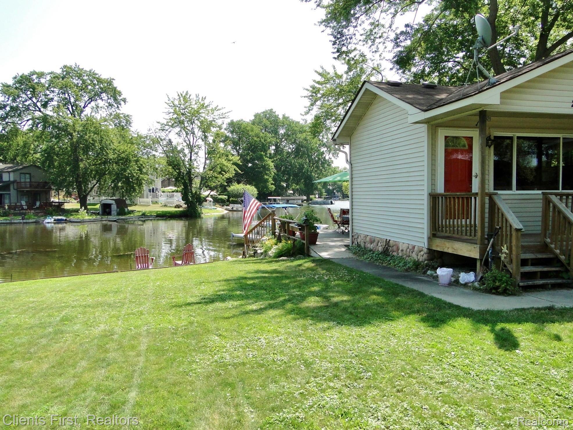 2146 Hampton Road White Lake, MI 48386 - Photo 5 of 59 DSC06127.jpg