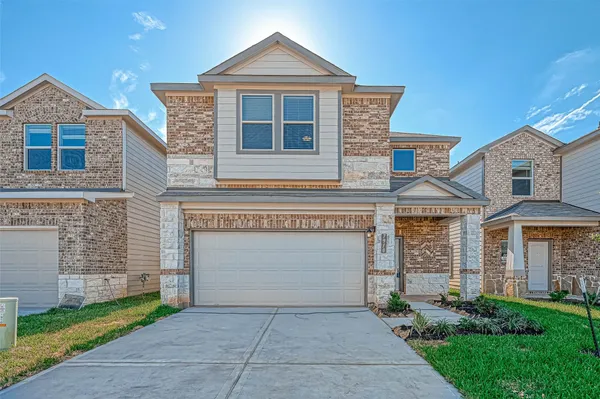 $2,400 | 7910 Cypress Country Drive, Cypress, TX 77433