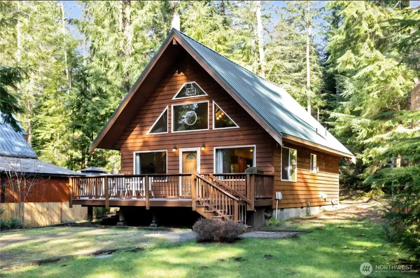 $525,000 | 214 Paradise Drive, Ashford, WA 98304