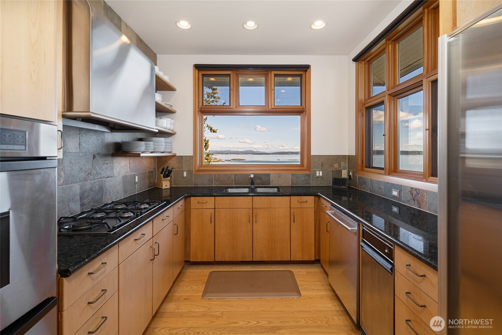 571 Golf Course Road Friday Harbor, WA 98250 - Photo 8 of 38