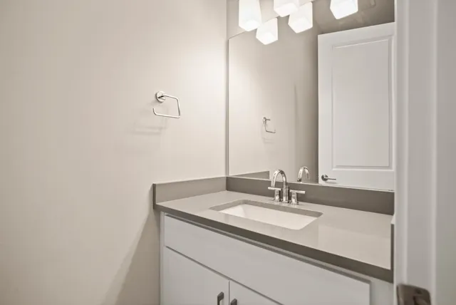 $3,300 | 1730 Bunche Road, Unit A, Austin, TX 78721