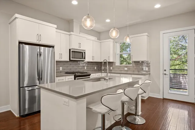 $3,300 | 1730 Bunche Road, Unit A, Austin, TX 78721