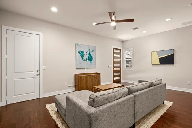 $3,300 | 1730 Bunche Road, Unit A, Austin, TX 78721