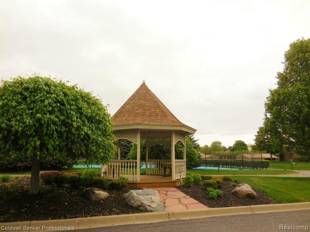 40000 Crosswinds Road Novi, MI 48375 - Photo 2 of 40