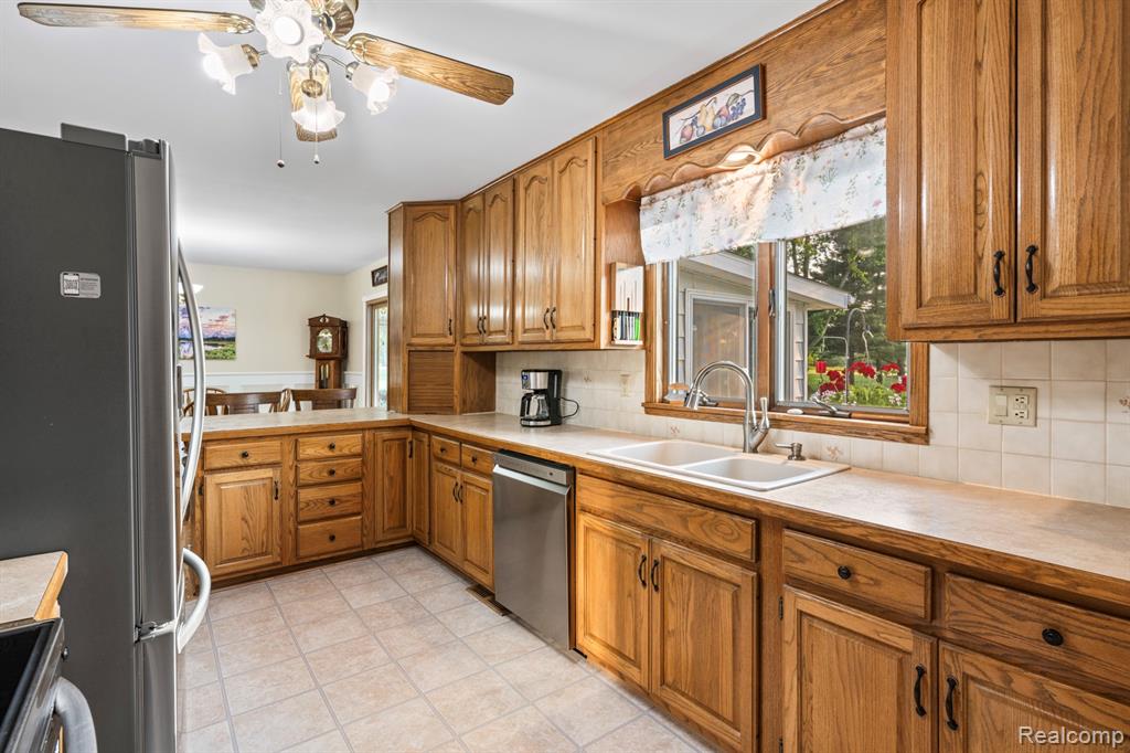 11270 Odell Road Linden, MI 48451 - Photo 17 of 64