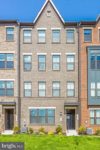 $2,850 | 43357 Radford Divide Terrace, Ashburn, VA 20148