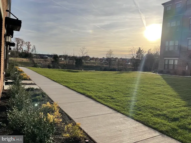 $2,850 | 43357 Radford Divide Terrace, Ashburn, VA 20148