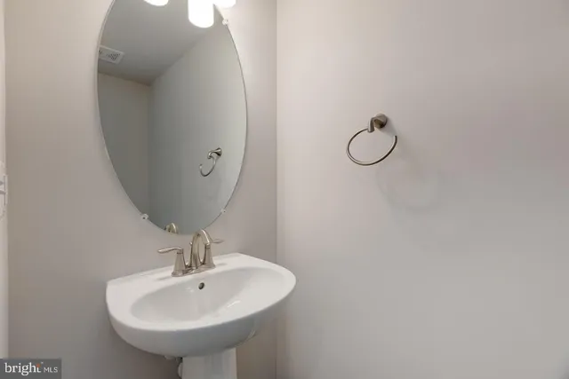 $2,850 | 43357 Radford Divide Terrace, Ashburn, VA 20148