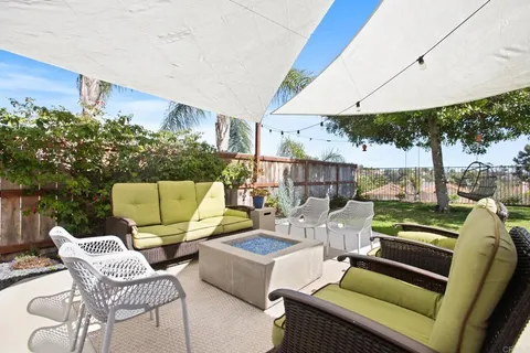 $1,298,000 | 1708 Countryside Drive, Vista, CA 92081