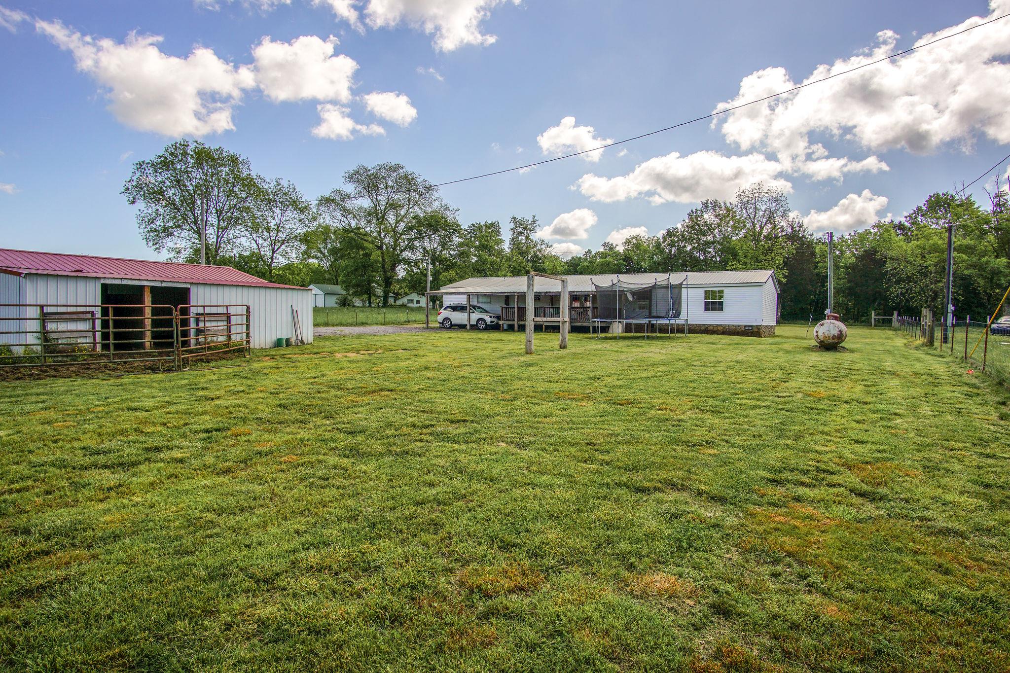 5318 Tobe Robertson Road Columbia, TN 38401 - Photo 24 of 26 This outbuilding will give you all the additional space you need!