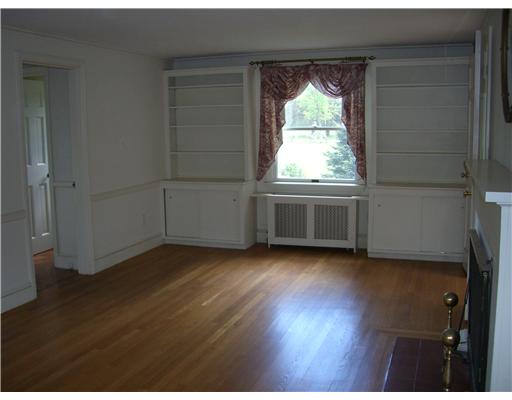 12 Humphreys Road Barrington, RI 02806 - Photo 6 of 12 Living Room.