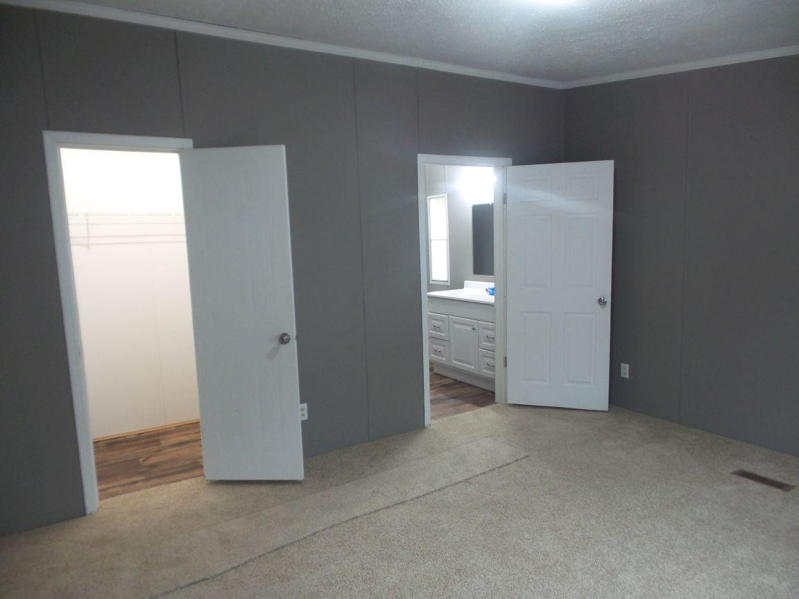 1918 Demory Road La Follette, TN 37766 - Photo 11 of 31 Gallery Image 11