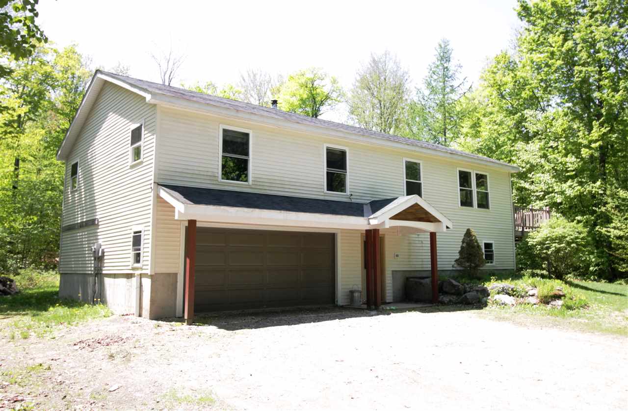 401 Oak Lodge Road Rochester, VT 05767 - Photo 2 of 38