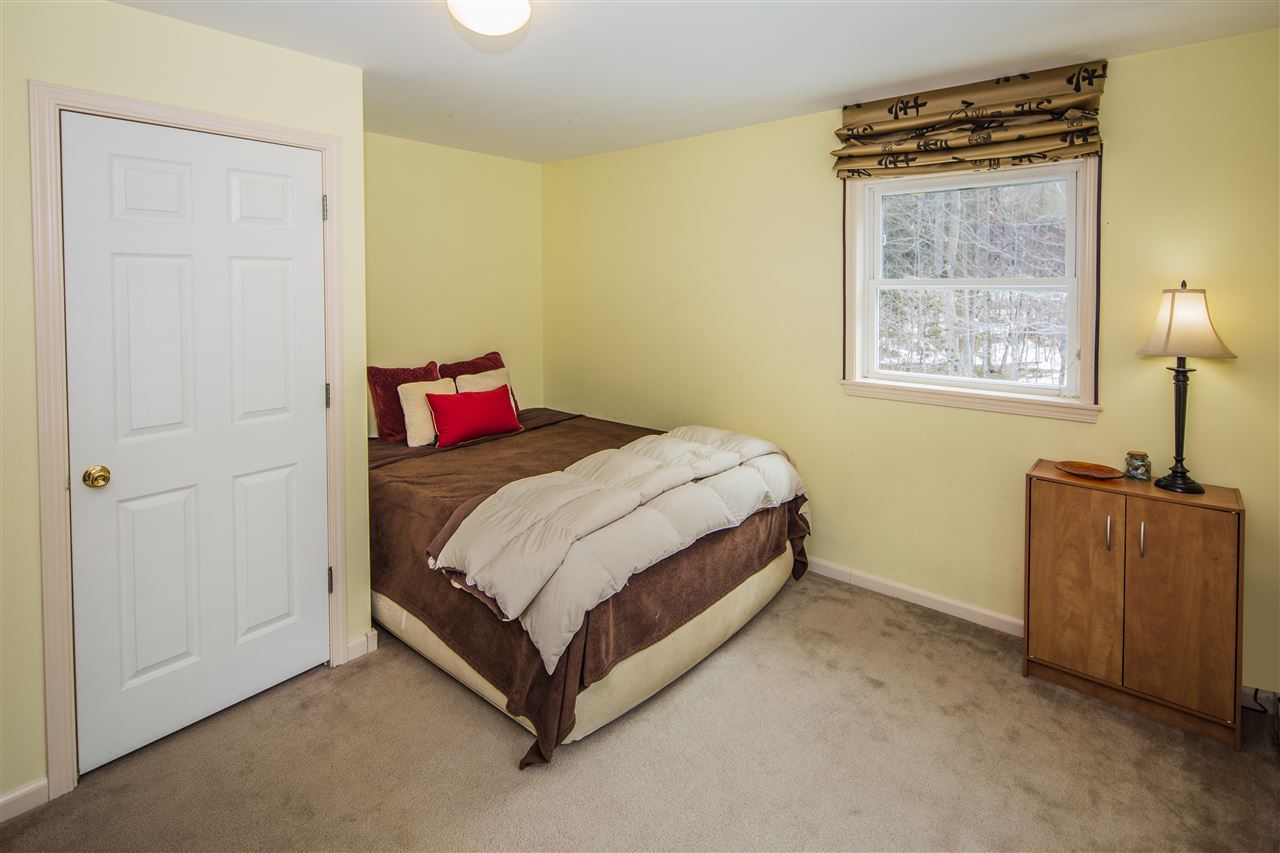 401 Oak Lodge Road Rochester, VT 05767 - Photo 16 of 38