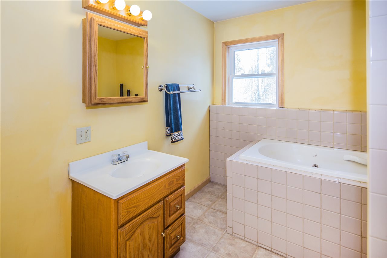 401 Oak Lodge Road Rochester, VT 05767 - Photo 26 of 38