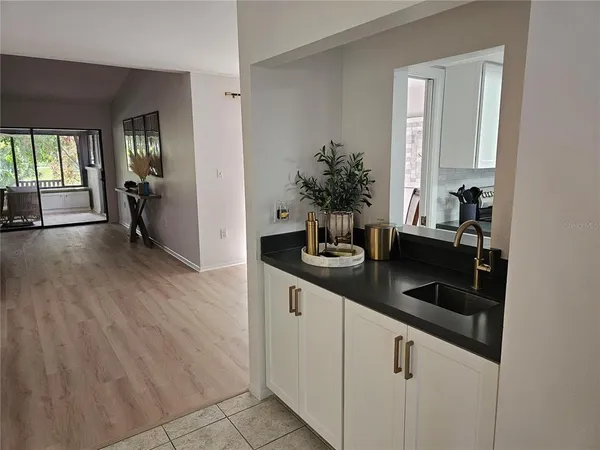 $3,450 | 4408 La Jolla Drive, Unit 19A, Bradenton, FL 34210