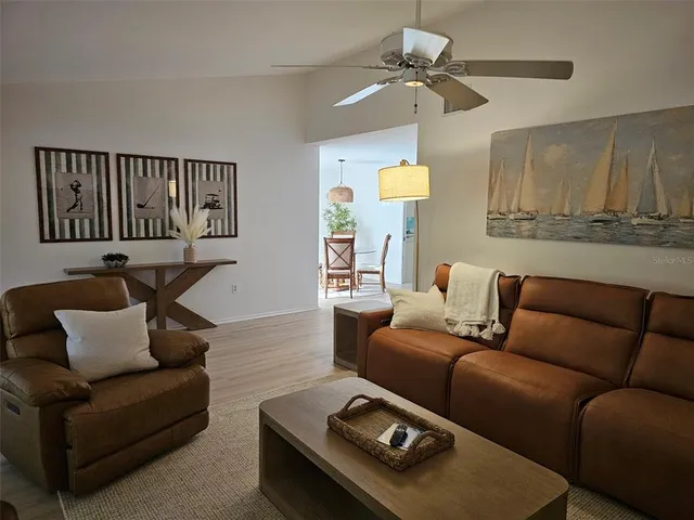 $3,450 | 4408 La Jolla Drive, Unit 19A, Bradenton, FL 34210