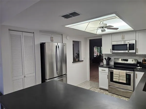 $3,450 | 4408 La Jolla Drive, Unit 19A, Bradenton, FL 34210