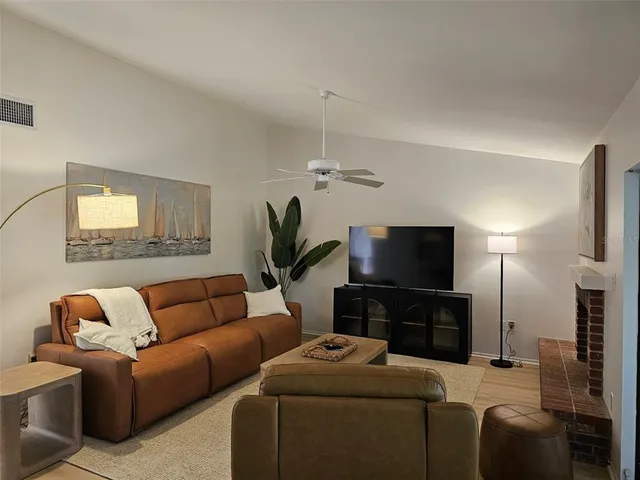 $3,450 | 4408 La Jolla Drive, Unit 19A, Bradenton, FL 34210