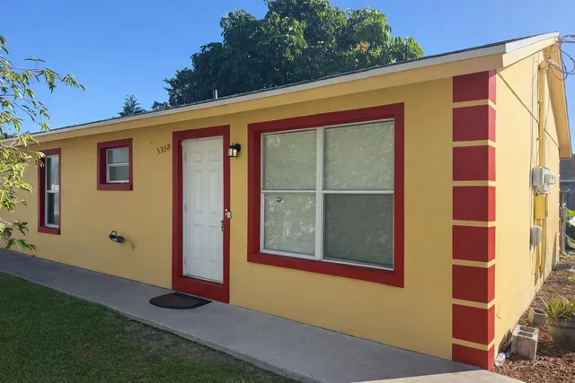 $2,300 | 5358 Wallis Road, Royal Palm Estates, FL 33415