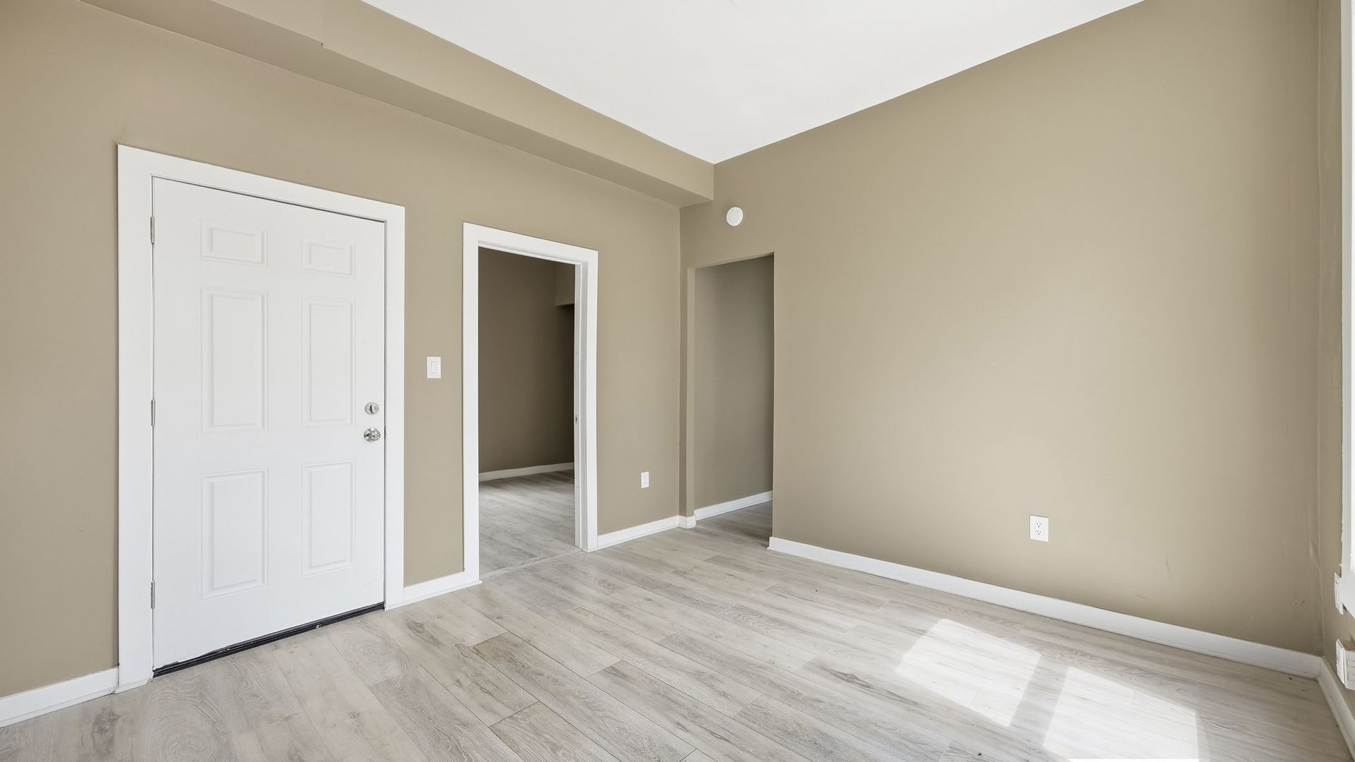 7213 South Green Street Chicago, IL 60621 - Photo 15 of 24 Gallery Image 15