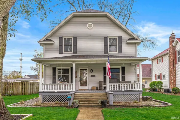 $295,000 | 403 East Centennial Street, Nappanee, IN 46550