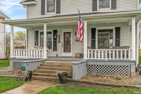 $295,000 | 403 East Centennial Street, Nappanee, IN 46550