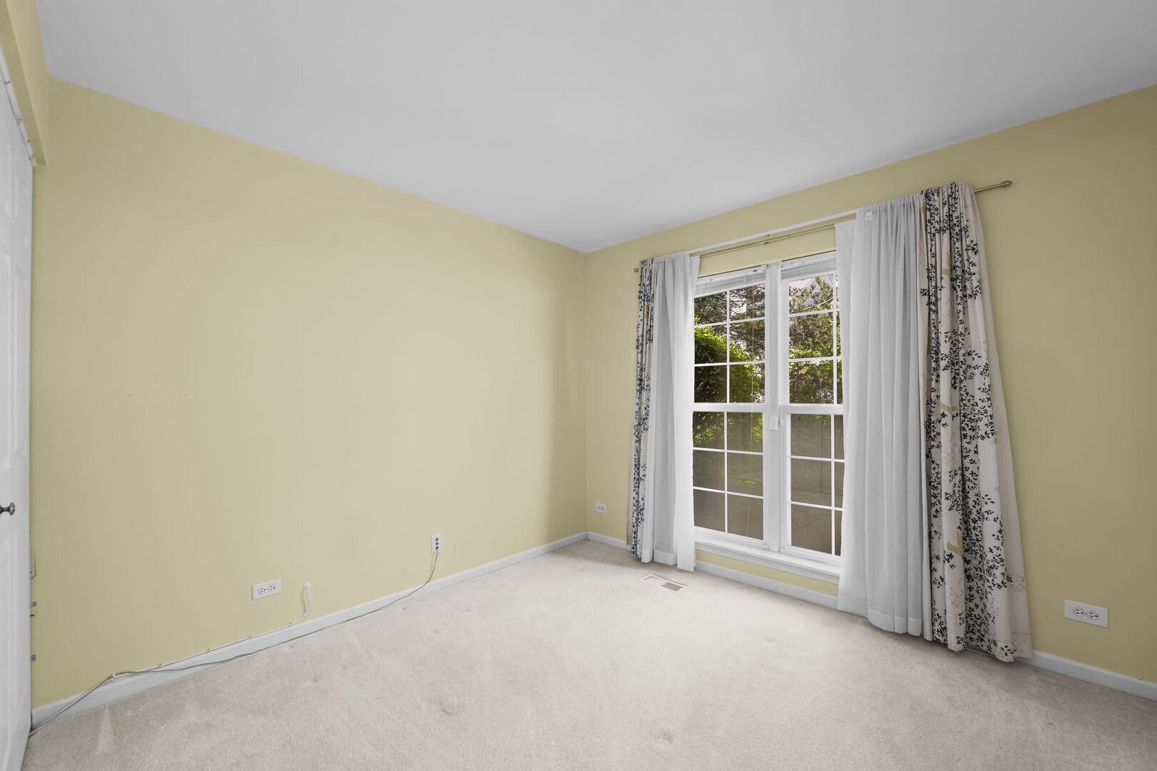 828 Old Checker Road Buffalo Grove, IL 60089 - Photo 11 of 19