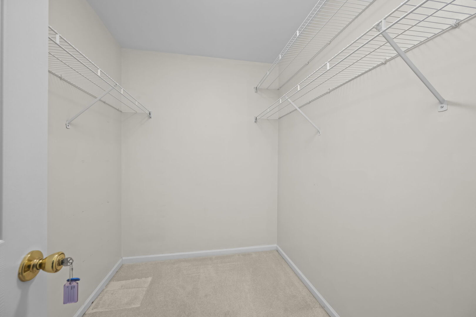 828 Old Checker Road Buffalo Grove, IL 60089 - Photo 15 of 19