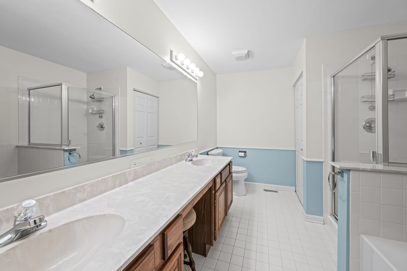 828 Old Checker Road Buffalo Grove, IL 60089 - Photo 16 of 19