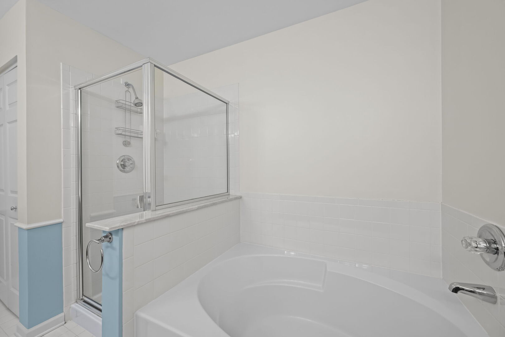 828 Old Checker Road Buffalo Grove, IL 60089 - Photo 17 of 19