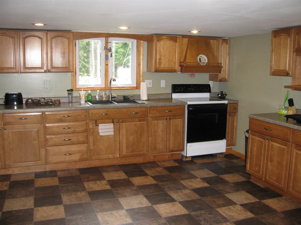 505 Spring Beach Road Rome City, IN 46784 - Photo 5 of 23