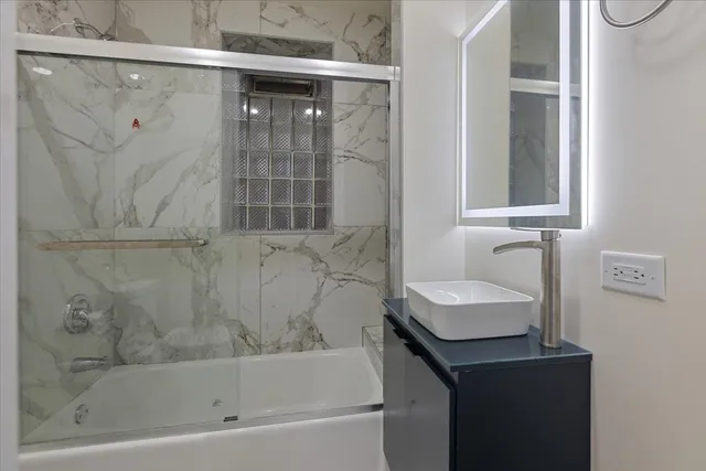 $499,000 | 4626 West Monroe Street, Chicago, IL 60644