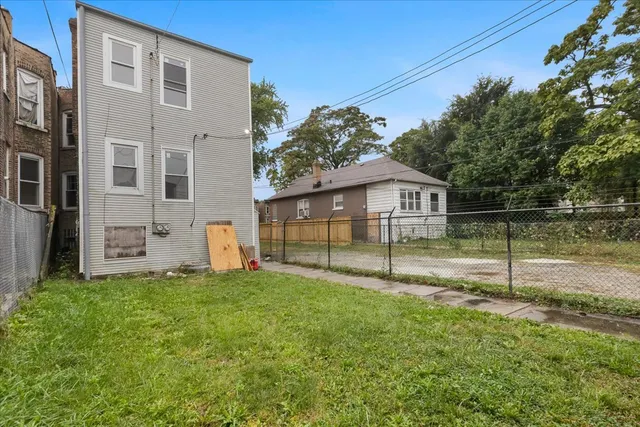 $499,000 | 4626 West Monroe Street, Chicago, IL 60644