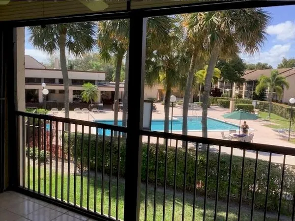 $2,100 | 2379 Southwest 15th Street, Unit 114, Deerfield Beach, FL 33442