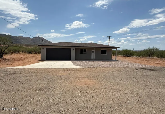$261,000 | 101 Habana Court, Rio Rico, AZ 85648