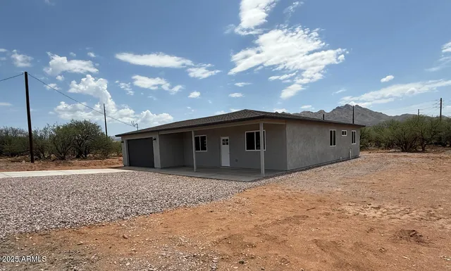 $261,000 | 101 Habana Court, Rio Rico, AZ 85648
