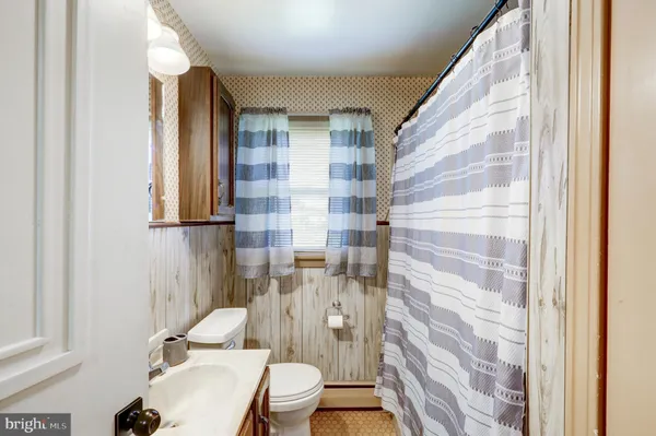 $325,000 | 210 South 8th Street, Akron, PA 17501