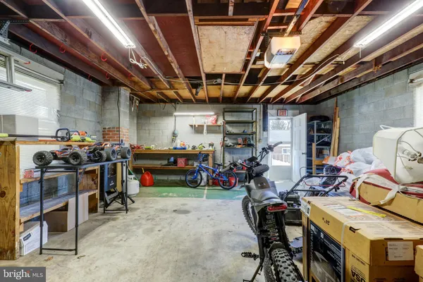 $325,000 | 210 South 8th Street, Akron, PA 17501