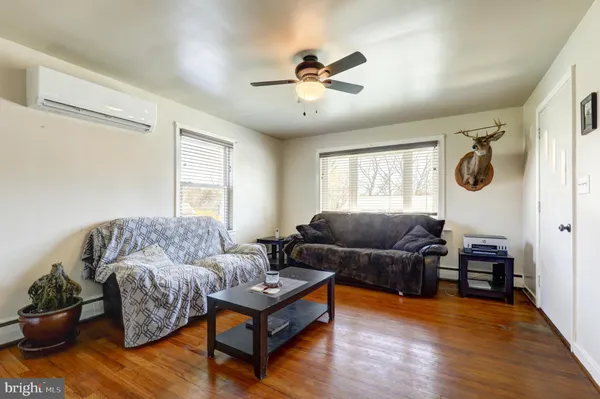 $325,000 | 210 South 8th Street, Akron, PA 17501