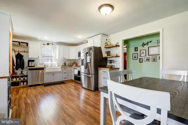 $325,000 | 210 South 8th Street, Akron, PA 17501