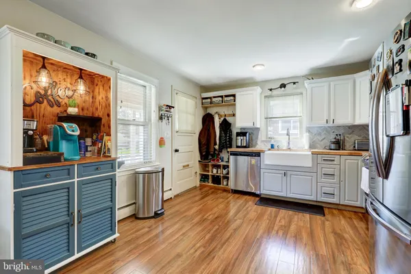 $325,000 | 210 South 8th Street, Akron, PA 17501