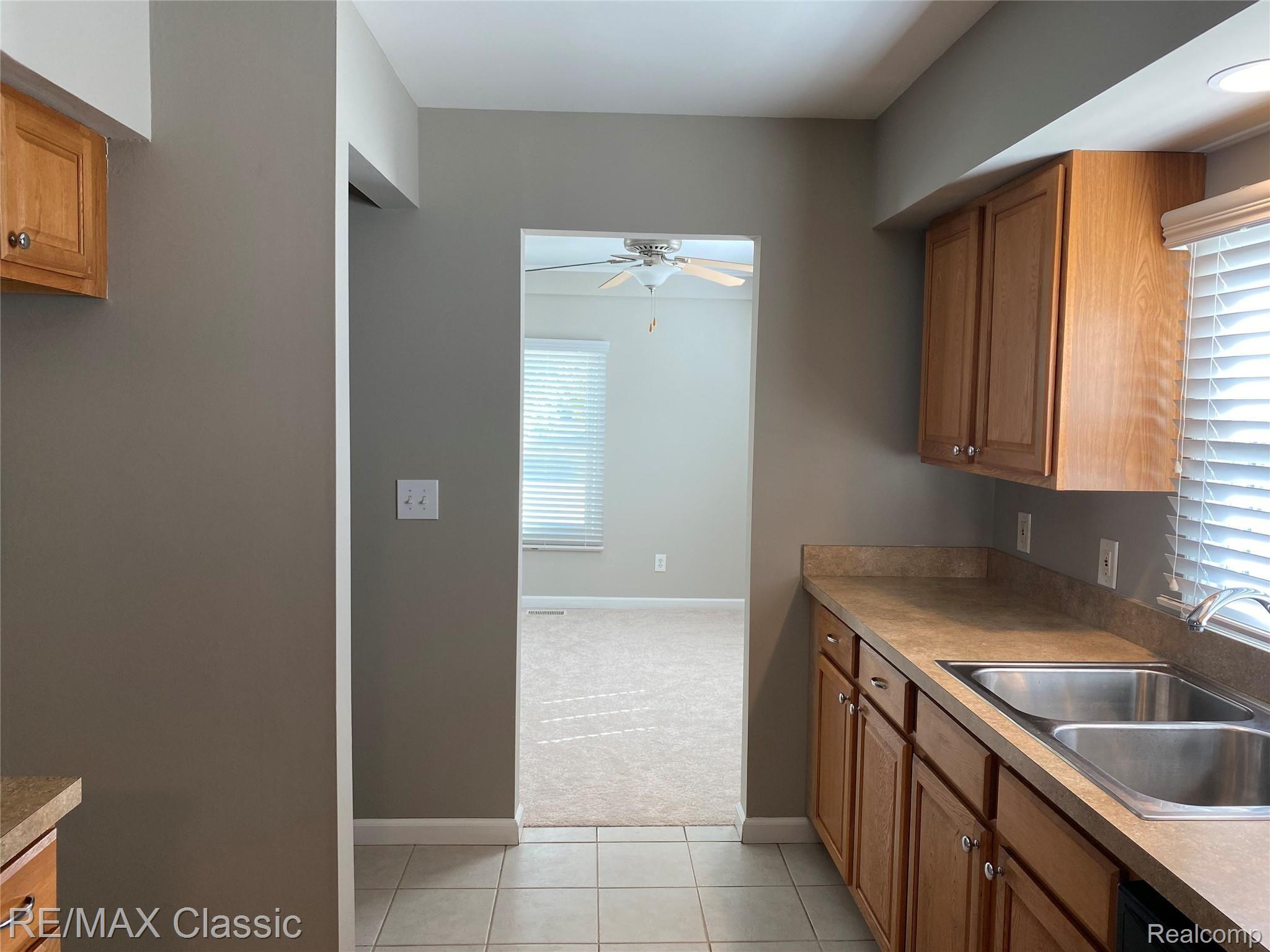 8927 Newburgh Road Livonia, MI 48150 - Photo 9 of 54 B5.jpeg